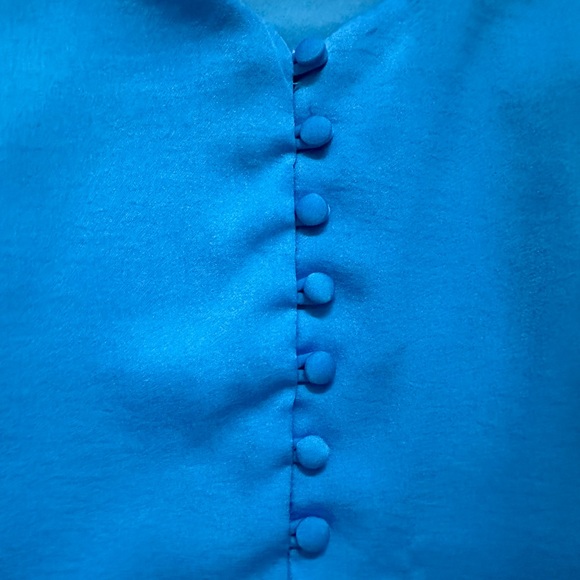 Two Banana Republic Silky Camisoles Size XS - Picture 4 of 10